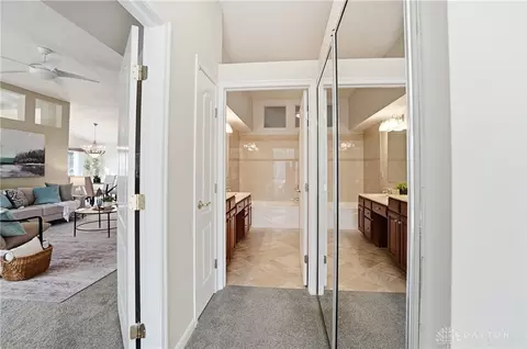 Entry Way - 5673 Dockside Dr, Mason, OH 45040 photo 5 of 5