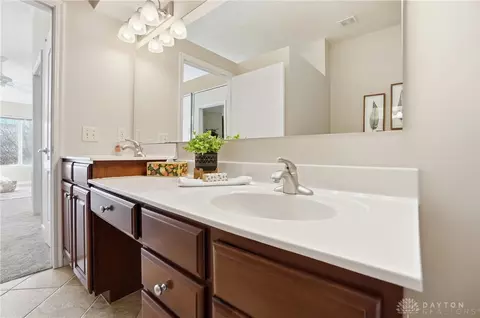 Bath - 5673 Dockside Dr, Mason, OH 45040 photo 3 of 8