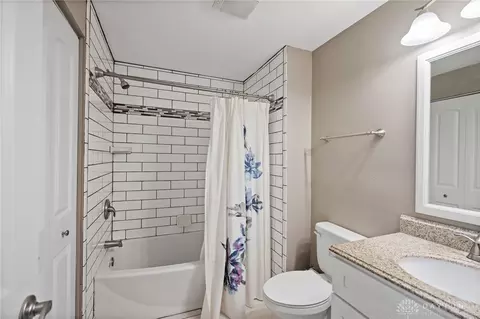 Bath - 170 Lodewood Dr, Centerville, OH 45458 photo 1 of 3