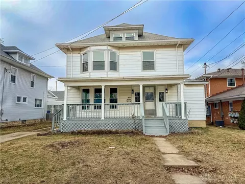 609 Hay Ave, Brookville, OH 45309