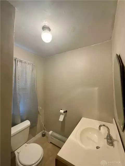 Bath - 1132 Hale Ave, Kettering, OH 45419 photo 1 of 2