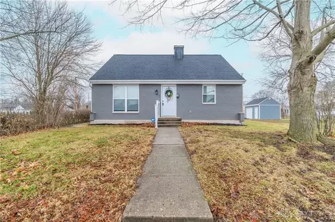 530 Gray St, Piqua, OH 45356