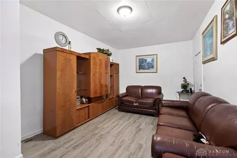 1202-1204 Clifton Ave, Springfield, OH 45505 photo 8