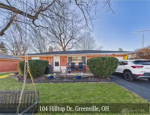 104 Hilltop Dr, Greenville, OH 45331