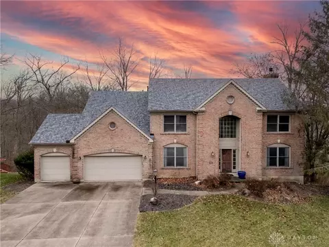 609 Valleywoods Ct, Loveland, OH 45140