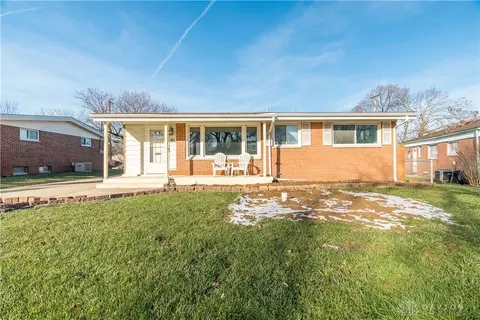 3005 La Plata Dr, Dayton, OH 45420