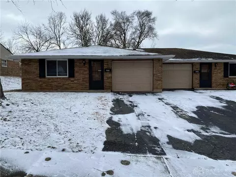 1206 Heritage Dr, Troy, OH 45373