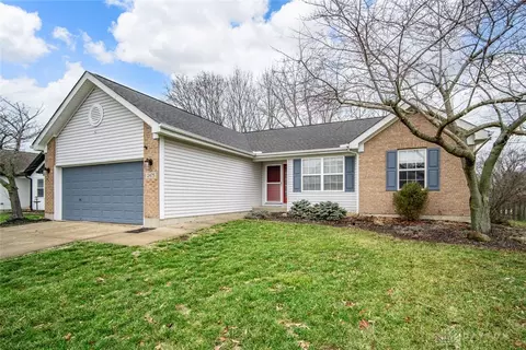 2475 Byers Ridge Dr, Miamisburg, OH 45342