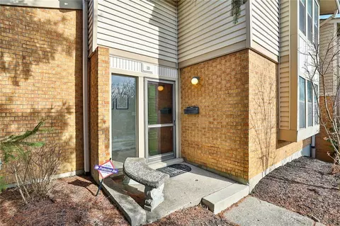 Exterior - 10 Woodside Ct, Springdale, OH 45246 photo 2 of 6
