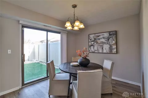 Dining - 10 Woodside Ct, Springdale, OH 45246 photo 2 of 3