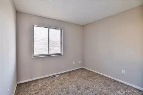 Bedroom - 10 Woodside Ct, Springdale, OH 45246 photo 6 of 6