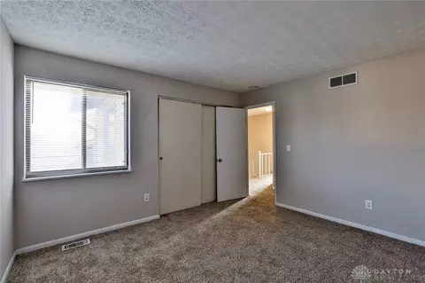 Bedroom - 10 Woodside Ct, Springdale, OH 45246 photo 5 of 6
