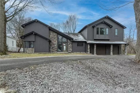 3001 Ridgeway Rd, Dayton, OH 45419