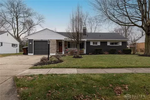 936 E Stroop Rd, Kettering, OH 45429