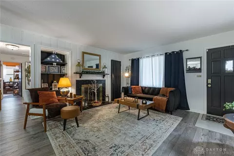 Living - 936 E Stroop Rd, Kettering, OH 45429 photo 2 of 5