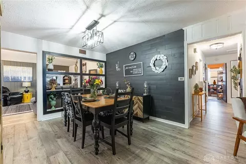 Dining - 936 E Stroop Rd, Kettering, OH 45429 photo 2 of 4