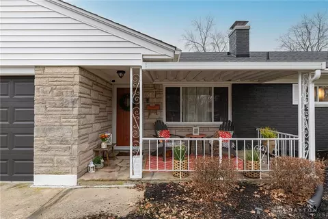 Exterior - 936 E Stroop Rd, Kettering, OH 45429 photo 2 of 7