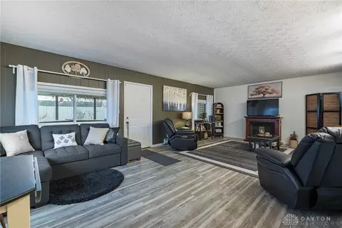 Living - 936 E Stroop Rd, Kettering, OH 45429 photo 5 of 5