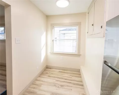 Entry Way - 128 E Bruce Ave, Dayton, OH 45405 photo 1 of 3