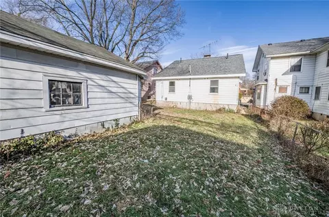 Exterior - 128 E Bruce Ave, Dayton, OH 45405 photo 11 of 12
