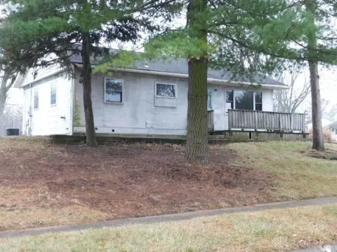 1800 Clarissa Ave, Dayton, OH 45429