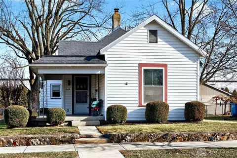 604 S 3rd St, Tipp City, OH 45371