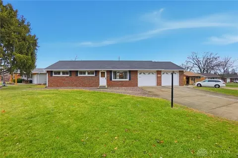 547 Douglas Way, Tipp City, OH 45371
