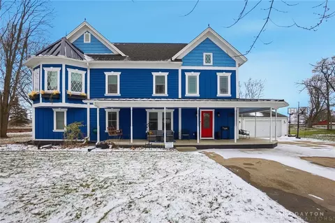 3318 S Tipp Cowl Rd, Tipp City, OH 45371