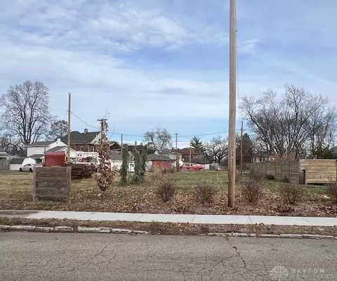 34 Pulaski St, Dayton, OH 45402