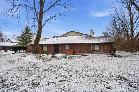 2586 Valais Ct, Dayton, OH 45458