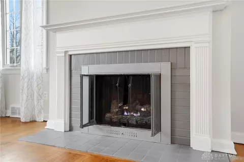 Living - 232 Ardmore Rd, Springfield, OH 45504 photo 4 of 15