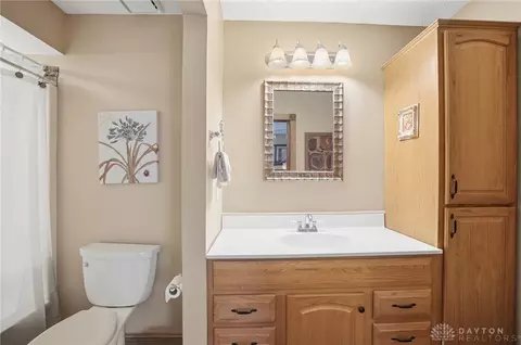 Bath - 7182 Brook Dr, Morrow, OH 45152 photo 1 of 4
