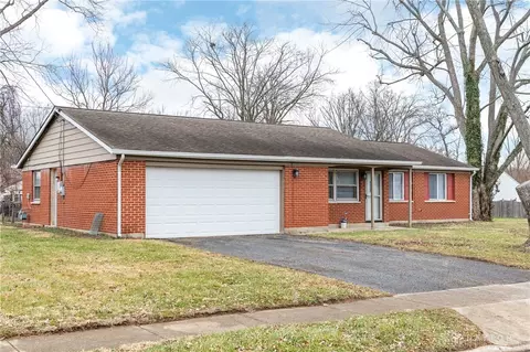 913 Bristol Dr, Vandalia, OH 45377