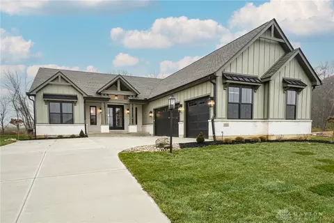 9161 Remy Ct, Clearcreek Twp, OH 45458