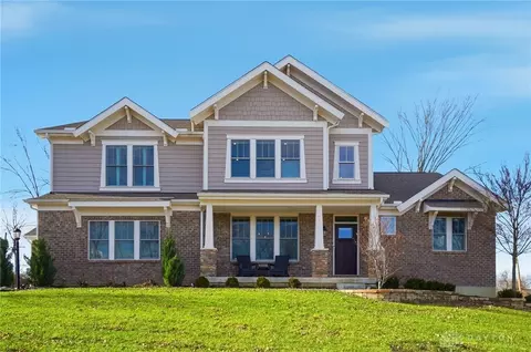 2641 Fairway Ln, Beavercreek, OH 45431