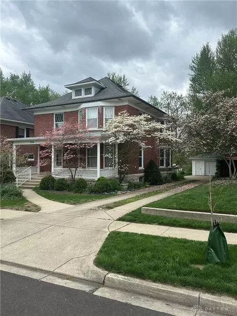 232 Maple St, Brookville, OH 45309