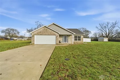 426 Martin Ct, Trenton, OH 45067