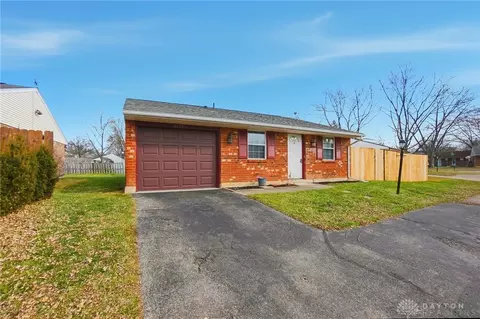 6750 Tiger Dr, Huber Heights, OH 45424