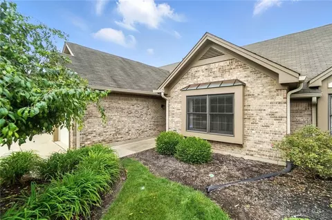 6821 Tifton Green Trl, Dayton, OH 45459