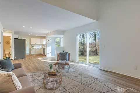 Living - 720 Davis Dr, Monroe, OH 45050 photo 4 of 4