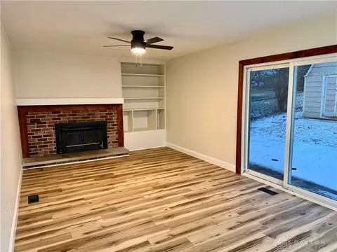 Living - 1924 Marinette Dr, Springfield, OH 45503 photo 5 of 8