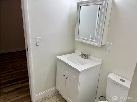 Bath - 1924 Marinette Dr, Springfield, OH 45503 photo 4 of 4