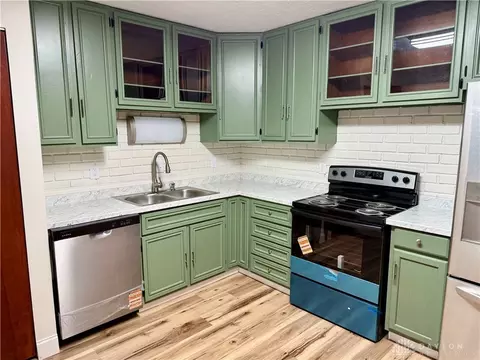 Kitchen - 1924 Marinette Dr, Springfield, OH 45503 photo 3 of 3