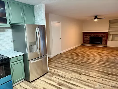 Living - 1924 Marinette Dr, Springfield, OH 45503 photo 8 of 8