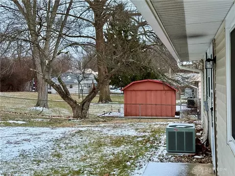 Exterior - 1924 Marinette Dr, Springfield, OH 45503 photo 2 of 3