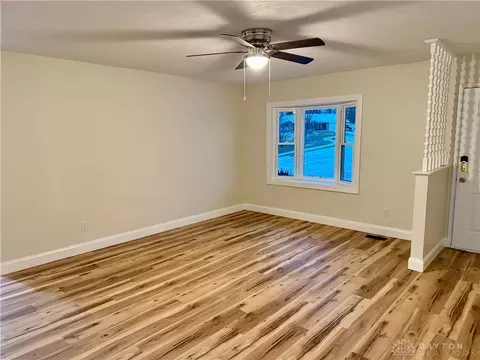 Living - 1924 Marinette Dr, Springfield, OH 45503 photo 2 of 8