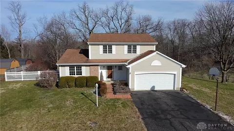 3530 Heatherwood Ave, Springfield, OH 45503