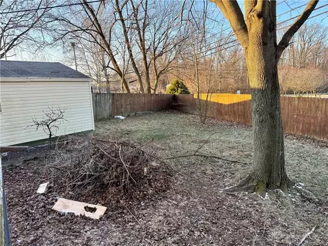 1033 Westmont Cir, Springfield, OH 45503 photo 29
