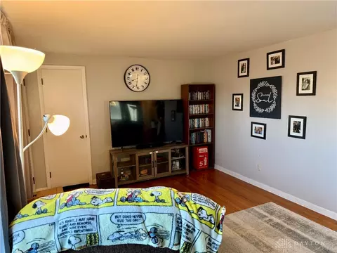 1033 Westmont Cir, Springfield, OH 45503 photo 5