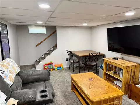 1033 Westmont Cir, Springfield, OH 45503 photo 22